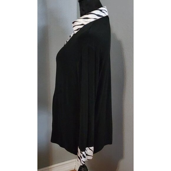 Kiara Women’s Blouse XL Black 3/4 Sleeve Zebra Print Classic Casual Chic Modern - Picture 7 of 8